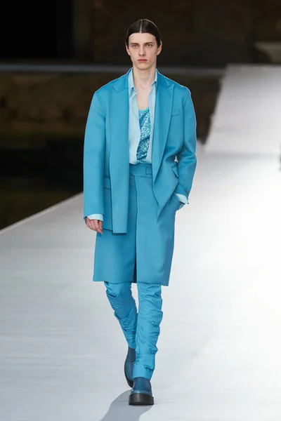 Look 62